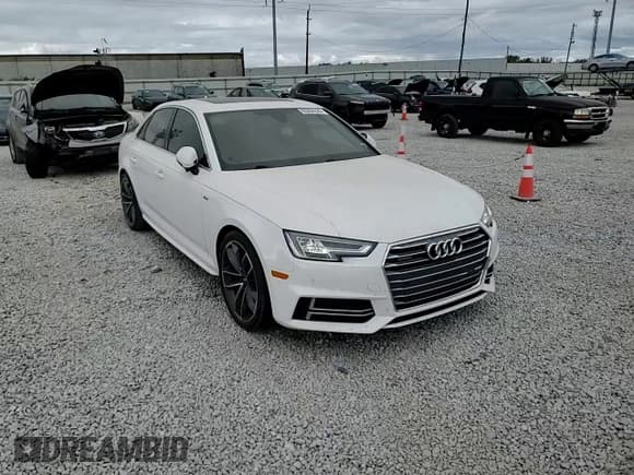 ✅ 2017 Audi A4 Premium Plus • VIN: WAUENAF45HN068961 • Лот: 85269335. Опубликован ранее на Copart с пробегом 110 933 миль. Бесплатный доступ к архиву аукционных продаж из США и подробный отчёт об истории автомобиля на DreamBid. Изображение 13.