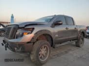 ✅ 2019 Nissan Titan SL • VIN: 1N6AA1E5XKN510757 • Лот: 74075444. Опубликован ранее на Copart с пробегом 24 369 миль. Бесплатный доступ к архиву аукционных продаж из США и подробный отчёт об истории автомобиля на DreamBid. Изображение 1.
