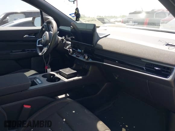 ✅ 2024 Honda Prologue EX • VIN: 3GPKHURM9RS535380 • Lot: 42015874. Listed on IAAI with 3,367 mi. Free auction sales archive from the USA and detailed vehicle history report at DreamBid. Image 5.