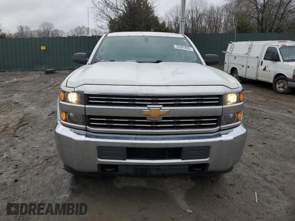 ✅ 2018 Chevrolet Silverado 2500HD Work Truck • VIN: 1GC2CUEG1JZ199070 • Lot: 42691835. Wystawiony na Copart z przebiegiem 431 269 mil. Bezpłatny archiwum sprzedaży aukcyjnych z USA i szczegółowy raport historii pojazdu na DreamBid. Zdjęcie 5.