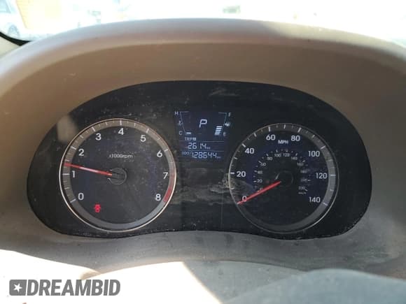 ✅ 2013 Hyundai Accent GLS • VIN: KMHCT4AE0DU444169 • Лот: 70630994. Опубликован ранее на Copart с пробегом 128 644 миль. Бесплатный доступ к архиву аукционных продаж из США и подробный отчёт об истории автомобиля на DreamBid. Изображение 9.