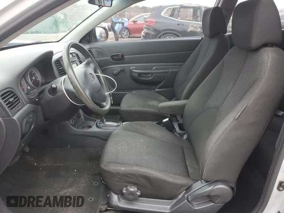 ✅ 2011 Hyundai Accent GS • VIN: KMHCM3AC9BU187418 • Лот: 85445034. Опубликован ранее на Copart с пробегом 155 150 миль. Бесплатный доступ к архиву аукционных продаж из США и подробный отчёт об истории автомобиля на DreamBid. Изображение 7.