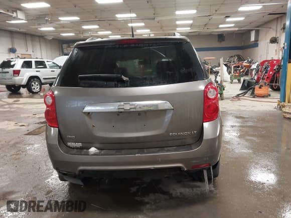 ✅ 2010 Chevrolet Equinox 2LT • VIN: 2CNFLNEW4A6245612 • Лот: 43834903. Опубликован ранее на IAAI с пробегом 215 458 миль. Бесплатный доступ к архиву аукционных продаж из США и подробный отчёт об истории автомобиля на DreamBid. Изображение 15.