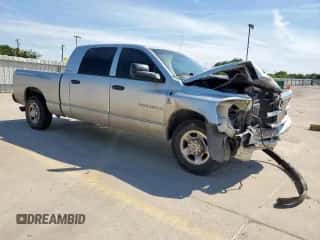 2006 Dodge 3500 SLT z VIN 3D7LL39C36G211996, wystawiony jako Copart lot #58861195 z przebiegiem 235 172 mil mil oraz Szkoda całkowita • Salvage title. Historia ofert i sprzedaży dostępna na DreamBid. Obrazek 4.