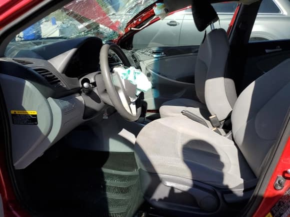 ✅ 2013 Hyundai Accent GLS • VIN: KMHCT4AE7DU574952 • Лот: 75559734. Опубликован ранее на Copart с пробегом 152 231 миль. Бесплатный доступ к архиву аукционных продаж из США и подробный отчёт об истории автомобиля на DreamBid. Изображение 7.