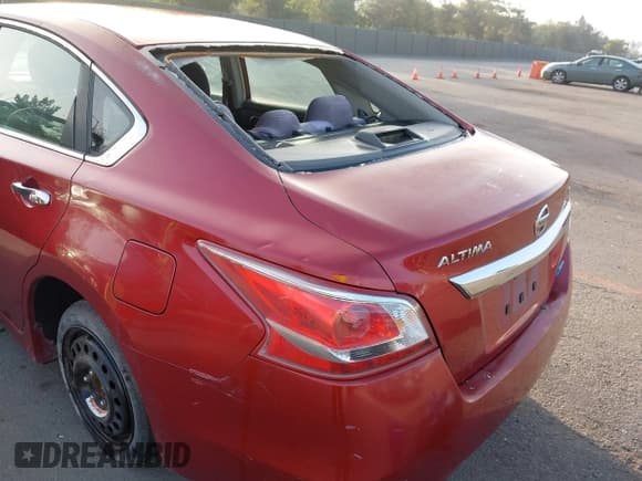 ✅ 2013 Nissan Altima SV • VIN: 1N4AL3AP8DC279877 • Lot: 43577921. Wystawiony na IAAI z przebiegiem 188 130 mil. Bezpłatny archiwum sprzedaży aukcyjnych z USA i szczegółowy raport historii pojazdu na DreamBid. Zdjęcie 6.