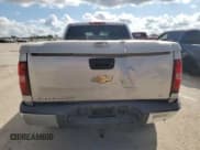 ✅ 2007 Chevrolet Silverado 1500 LTZ • VIN: 2GCEK19JX71647103 • Lot: 72085764. Listed on Copart with 238,432 mi. Free auction sales archive from the USA and detailed vehicle history report at DreamBid. Image 6.