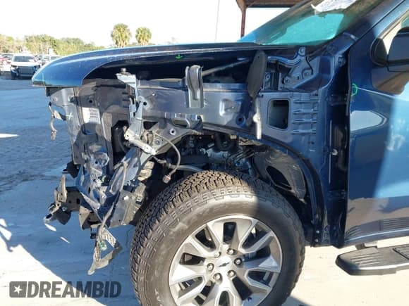 ✅ 2022 Chevrolet Silverado 1500 RST • VIN: 1GCUYEEDXNZ137209 • Лот: 43530163. Опубликован ранее на IAAI с пробегом 43 266 миль. Бесплатный доступ к архиву аукционных продаж из США и подробный отчёт об истории автомобиля на DreamBid. Изображение 18.