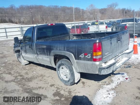 2000 Chevrolet Silverado 2500 с VIN 1GCGK24UXYE337355, выставлен на аукционе IAAI как лот 41631115 с пробегом 134 216 миль миль и . История ставок и продаж доступна на DreamBid. Изображение 3.
