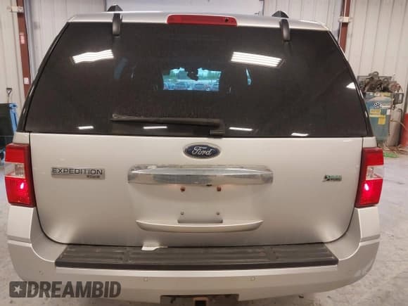 ✅ 2013 Ford Expedition Limited • VIN: 1FMJU2A59DEF02427 • Лот: 42332345. Опубликован ранее на IAAI с пробегом 165 314 миль. Бесплатный доступ к архиву аукционных продаж из США и подробный отчёт об истории автомобиля на DreamBid. Изображение 16.