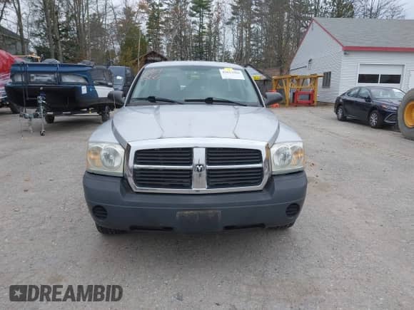 2006 Dodge Dakota ST с VIN 1D7HE28K26S504817, выставлен на аукционе IAAI как лот 43613566 с пробегом 122 602 миль миль и . История ставок и продаж доступна на DreamBid. Изображение 13.
