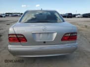 ✅ 2001 Mercedes-Benz E 320 • VIN: WDBJF65J41B243029 • Лот: 81747145. Опубликован ранее на Copart с пробегом 161 383 миль. Бесплатный доступ к архиву аукционных продаж из США и подробный отчёт об истории автомобиля на DreamBid. Изображение 6.