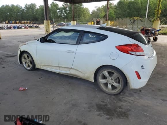 ✅ 2013 Hyundai Veloster w/Gray Int • VIN: KMHTC6AD0DU148961 • Lot: 69936434. Wystawiony na Copart z przebiegiem 135 371 mil. Bezpłatny archiwum sprzedaży aukcyjnych z USA i szczegółowy raport historii pojazdu na DreamBid. Zdjęcie 2.