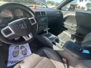 ✅ 2011 Dodge Challenger R/T • VIN: 2B3CJ5DT8BH547934 • Lot: 79324424. Wystawiony na Copart z przebiegiem 132 478 mil. Bezpłatny archiwum sprzedaży aukcyjnych z USA i szczegółowy raport historii pojazdu na DreamBid. Zdjęcie 9.