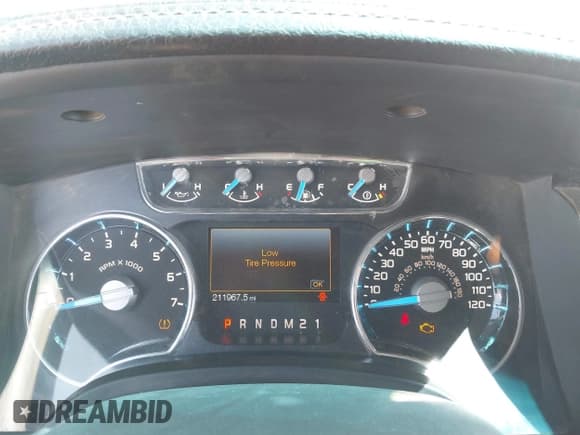 ✅ 2013 Ford F-150 XL • VIN: 1FTFW1EF2DFB60198 • Lot: 42543176. Wystawiony na IAAI z przebiegiem 211 967 mil. Bezpłatny archiwum sprzedaży aukcyjnych z USA i szczegółowy raport historii pojazdu na DreamBid. Zdjęcie 7.