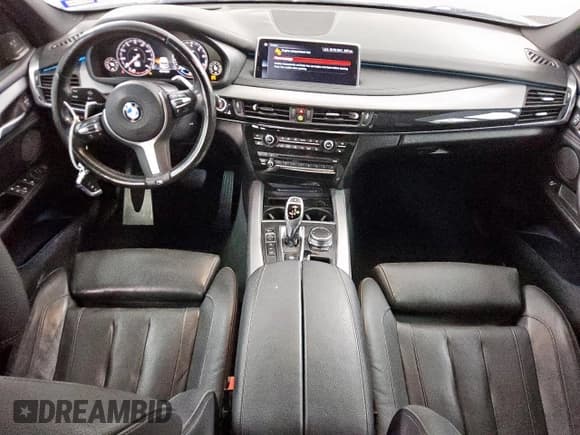 ✅ 2018 BMW X5 xDrive50i • VIN: 5UXKR6C50J0U15456 • Лот: 72103535. Опубликован ранее на Copart с пробегом 116 987 миль. Бесплатный доступ к архиву аукционных продаж из США и подробный отчёт об истории автомобиля на DreamBid. Изображение 8.