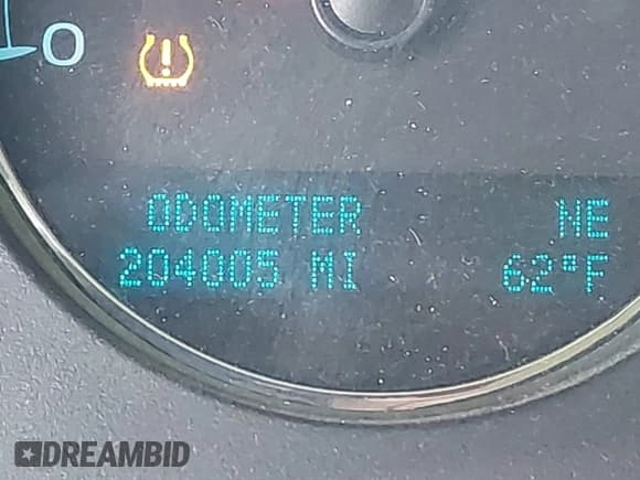 ✅ 2011 Chevrolet Suburban LT • VIN: 1GNSCJE03BR289587 • Lot: 42160401. Listed on IAAI with 204,005 mi. Free auction sales archive from the USA and detailed vehicle history report at DreamBid. Image 15.