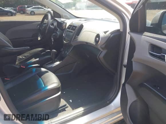 2016 Chevrolet Sonic LTZ с VIN 1G1JE6SB5G4139656, выставлен на аукционе IAAI как лот 43055166 с пробегом 137 308 миль миль и . История ставок и продаж доступна на DreamBid. Изображение 5.