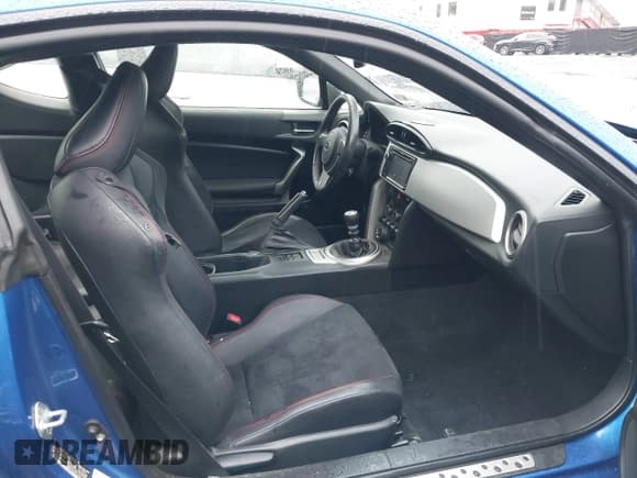 ✅ 2013 Subaru BRZ Limited • VIN: JF1ZCAC17D1613439 • Lot: 42231293. Listed on IAAI with 68,457 mi. Free auction sales archive from the USA and detailed vehicle history report at DreamBid. Image 5.