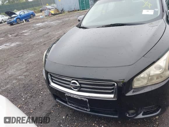 2012 Nissan Maxima S z VIN 1N4AA5AP8CC847111, wystawiony jako IAAI lot #42543652 z przebiegiem 128 709 mil mil oraz . Historia ofert i sprzedaży dostępna na DreamBid. Obrazek 6.