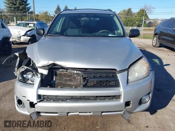 ✅ 2011 Toyota RAV4 Sport • VIN: 2T3RF4DV2BW155103 • Lot: 43464468. Wystawiony na IAAI z przebiegiem 203 563 mil. Bezpłatny archiwum sprzedaży aukcyjnych z USA i szczegółowy raport historii pojazdu na DreamBid. Zdjęcie 12.