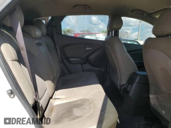 2015 Hyundai Tucson SE with VIN KM8JUCAG0FU079303, listed as a Copart auction lot 49805903 with Not provided miles and . Bid and sale history available at DreamBid. Image 10.