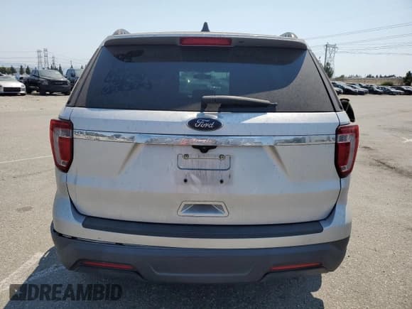 ✅ 2019 Ford Explorer • VIN: 1FM5K7B80KGA42167 • Lot: 65078945. Wystawiony na Copart z przebiegiem 105 751 mil. Bezpłatny archiwum sprzedaży aukcyjnych z USA i szczegółowy raport historii pojazdu na DreamBid. Zdjęcie 6.