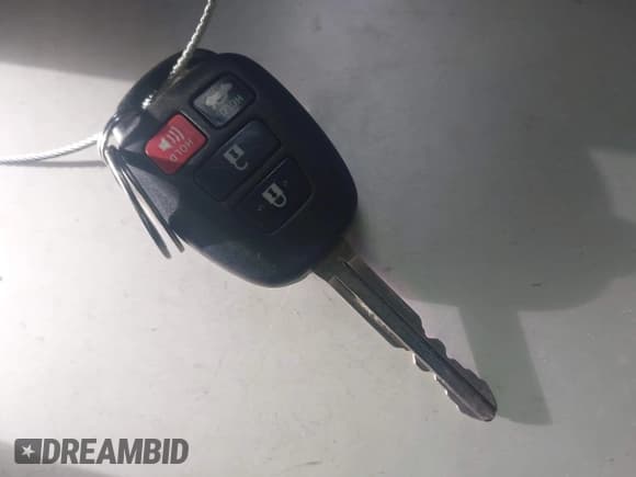 ✅ 2012 Toyota Camry L • VIN: 4T1BF1FK2CU033841 • Лот: 43633958. Опубликован ранее на IAAI с пробегом 116 072 миль. Бесплатный доступ к архиву аукционных продаж из США и подробный отчёт об истории автомобиля на DreamBid. Изображение 11.