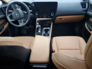 ✅ 2025 Lexus NX 250 Premium • VIN: 2T2GDCAZ2SC017727 • Lot: 90139115. Wystawiony na Copart z przebiegiem 13 925 mil. Bezpłatny archiwum sprzedaży aukcyjnych z USA i szczegółowy raport historii pojazdu na DreamBid. Zdjęcie 8.