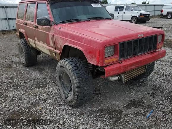 ✅ 1999 Jeep Cherokee Sport • VIN: 1J4FF68S7XL657026 • Lot: 67853285. Wystawiony na Copart z przebiegiem Nie podano. Bezpłatny archiwum sprzedaży aukcyjnych z USA i szczegółowy raport historii pojazdu na DreamBid. Zdjęcie 13.
