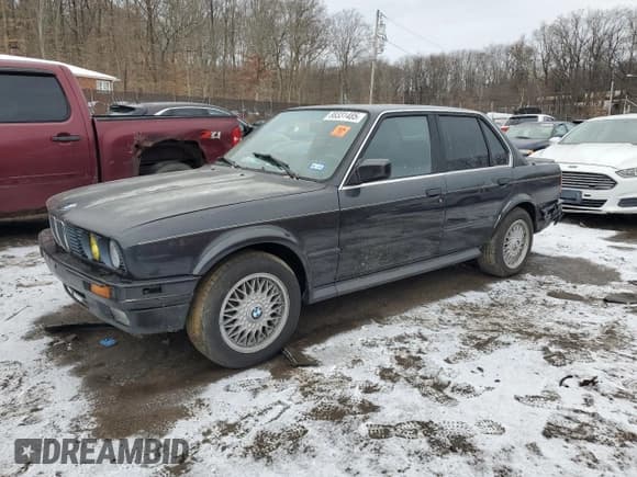 ✅ 1989 BMW 3 Series • VIN: WBAAE0302KED52374 • Lot: 88331485. Listed on Copart with Not provided. Free auction sales archive from the USA and detailed vehicle history report at DreamBid. Image 1.