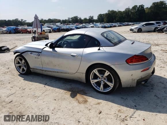 ✅ 2016 BMW Z4 sDrive28i • VIN: WBALL5C50G5A21212 • Лот: 75772304. Опубликован ранее на Copart с пробегом 37 959 миль. Бесплатный доступ к архиву аукционных продаж из США и подробный отчёт об истории автомобиля на DreamBid. Изображение 2.