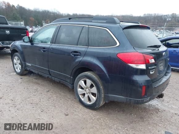 ✅ 2012 Subaru Outback Prem • VIN: 4S4BRCCC3C3218339 • Лот: 43725023. Опубликован ранее на IAAI с пробегом 408 908 миль. Бесплатный доступ к архиву аукционных продаж из США и подробный отчёт об истории автомобиля на DreamBid. Изображение 3.