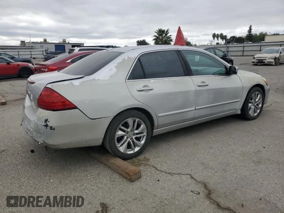 ✅ 2006 Honda Accord EX-L • VIN: 1HGCM568X6A033524 • Lot: 90143655. Wystawiony na Copart z przebiegiem 203 367 mil. Bezpłatny archiwum sprzedaży aukcyjnych z USA i szczegółowy raport historii pojazdu na DreamBid. Zdjęcie 3.