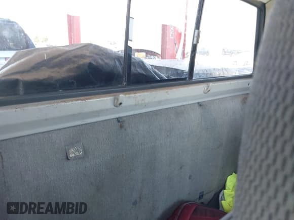 ✅ 2001 Nissan Frontier XE • VIN: 1N6DD26S21C342671 • Lot: 42157836. Listed on IAAI with 255,592 mi. Free auction sales archive from the USA and detailed vehicle history report at DreamBid. Image 8.