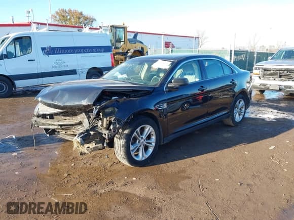 ✅ 2016 Ford Taurus SE • VIN: 1FAHP2D81GG146876 • Лот: 43675372. Опубликован ранее на IAAI с пробегом 141 376 миль. Бесплатный доступ к архиву аукционных продаж из США и подробный отчёт об истории автомобиля на DreamBid. Изображение 17.