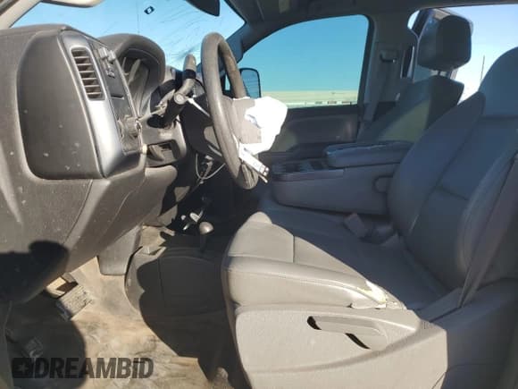 ✅ 2015 Chevrolet Silverado 2500HD Work Truck • VIN: 1GC1KUEG8FF136121 • Lot: 92112415. Listed on Copart with 298,083 mi. Free auction sales archive from the USA and detailed vehicle history report at DreamBid. Image 7.