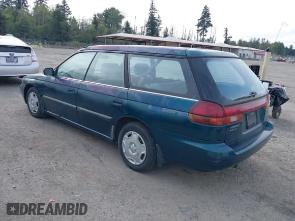 ✅ 1996 Subaru Legacy Brighton • VIN: 4S3BK425XT6311813 • Lot: 42864773. Wystawiony na IAAI z przebiegiem 266 143 mil. Bezpłatny archiwum sprzedaży aukcyjnych z USA i szczegółowy raport historii pojazdu na DreamBid. Zdjęcie 3.
