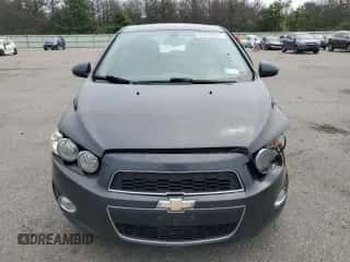 2016 Chevrolet Sonic LTZ z VIN 1G1JE6SB2G4160576, wystawiony jako Copart lot #63419694 z przebiegiem 110 572 mil mil oraz Szkoda całkowita • Salvage title. Historia ofert i sprzedaży dostępna na DreamBid. Obrazek 5.