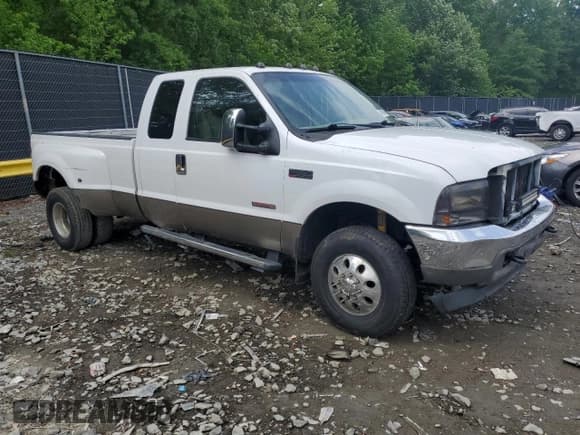 ✅ 2004 Ford F-350 XL • VIN: 1FTWX33P64EC85537 • Lot: 54480415. Listed on Copart with Not provided. Free auction sales archive from the USA and detailed vehicle history report at DreamBid. Image 4.