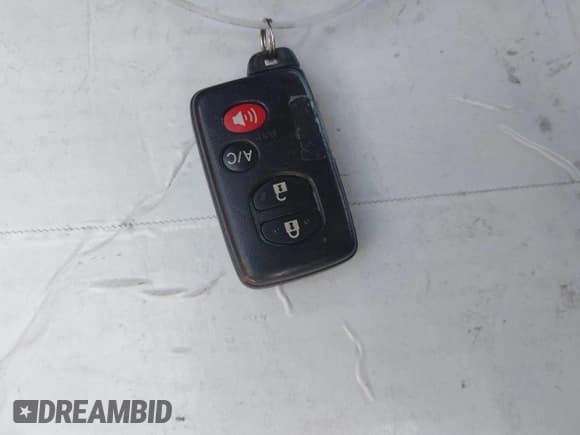 ✅ 2014 Toyota Prius • VIN: JTDKN3DP6E3052659 • Lot: 42877264. Listed on IAAI with 92,214 mi. Free auction sales archive from the USA and detailed vehicle history report at DreamBid. Image 11.