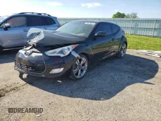 ✅ 2013 Hyundai Veloster w/Gray Int • VIN: KMHTC6AD2DU093803 • Lot: 55479614. Wystawiony na Copart z przebiegiem 150 442 mil. Bezpłatny archiwum sprzedaży aukcyjnych z USA i szczegółowy raport historii pojazdu na DreamBid. Zdjęcie 1.
