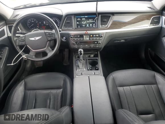 ✅ 2015 Hyundai Genesis 3.8L • VIN: KMHGN4JE6FU027931 • Лот: 89470895. Опубликован ранее на Copart с пробегом 111 195 миль. Бесплатный доступ к архиву аукционных продаж из США и подробный отчёт об истории автомобиля на DreamBid. Изображение 8.