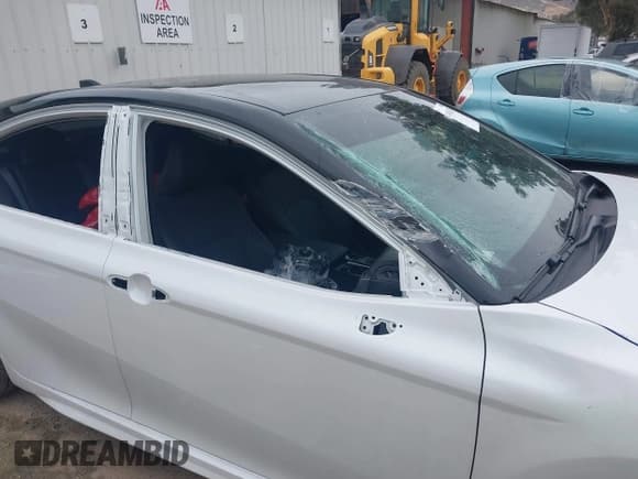 ✅ 2025 Toyota Camry LE • VIN: 4T1DBADK5SU008499 • Lot: 43682334. Listed on IAAI with 10,887 mi. Free auction sales archive from the USA and detailed vehicle history report at DreamBid. Image 6.