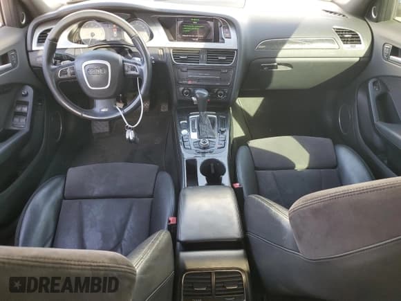 ✅ 2012 Audi S4 Premium Plus • VIN: WAUBGAFL9CA112268 • Лот: 70892964. Опубликован ранее на Copart с пробегом 155 093 миль. Бесплатный доступ к архиву аукционных продаж из США и подробный отчёт об истории автомобиля на DreamBid. Изображение 8.