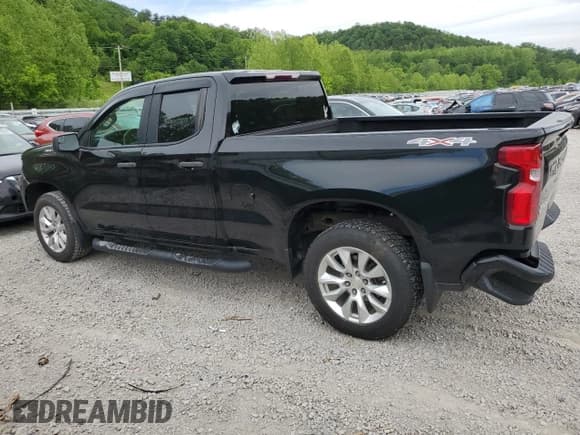 ✅ 2020 Chevrolet Silverado 1500 Custom • VIN: 1GCRYBEKXLZ364657 • Lot: 57580125. Listed on Copart with 63,185 mi. Free auction sales archive from the USA and detailed vehicle history report at DreamBid. Image 2.