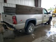 ✅ 2005 Chevrolet Silverado 2500HD Work Truck • VIN: 1GCHK24U65E335229 • Lot: 69872675. Wystawiony na Copart z przebiegiem 141 227 mil. Bezpłatny archiwum sprzedaży aukcyjnych z USA i szczegółowy raport historii pojazdu na DreamBid. Zdjęcie 3.