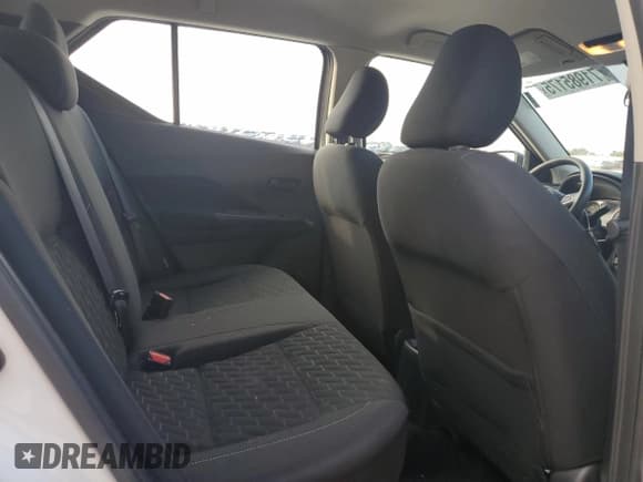 ✅ 2022 Nissan Kicks S • VIN: 3N1CP5BV0NL484019 • Lot: 71985175. Wystawiony na Copart z przebiegiem 23 394 mil. Bezpłatny archiwum sprzedaży aukcyjnych z USA i szczegółowy raport historii pojazdu na DreamBid. Zdjęcie 11.