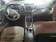 2014 Hyundai Elantra SE z VIN 5NPDH4AE1EH539653, wystawiony jako Copart lot #66948045 z przebiegiem 71 909 mil mil oraz Czysty tytuł • Clean title. Historia ofert i sprzedaży dostępna na DreamBid. Obrazek 8.