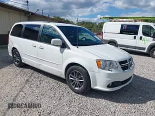 2017 Dodge Grand Caravan SXT с VIN 2C4RDGCG9HR813951, выставлен на аукционе IAAI как лот 43395029 с пробегом 204 270 миль миль и . История ставок и продаж доступна на DreamBid. Изображение 1.